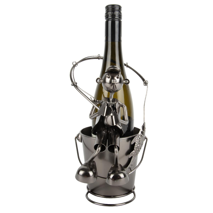 Flaschenhalter Angler sitzend